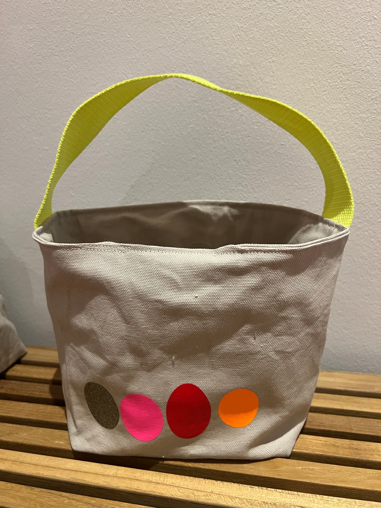 Osterkörbchen Neon - Personalisierbar