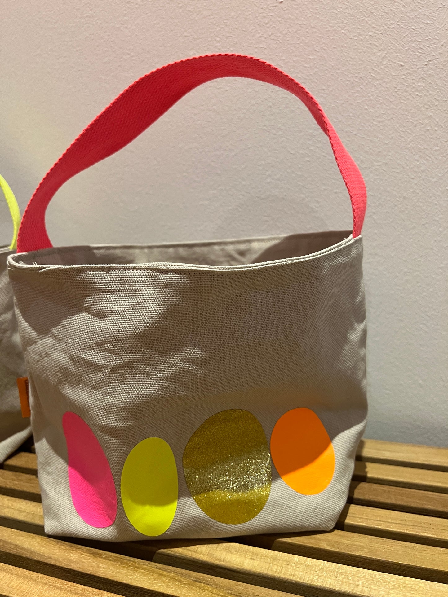 Osterkörbchen Neon - Personalisierbar
