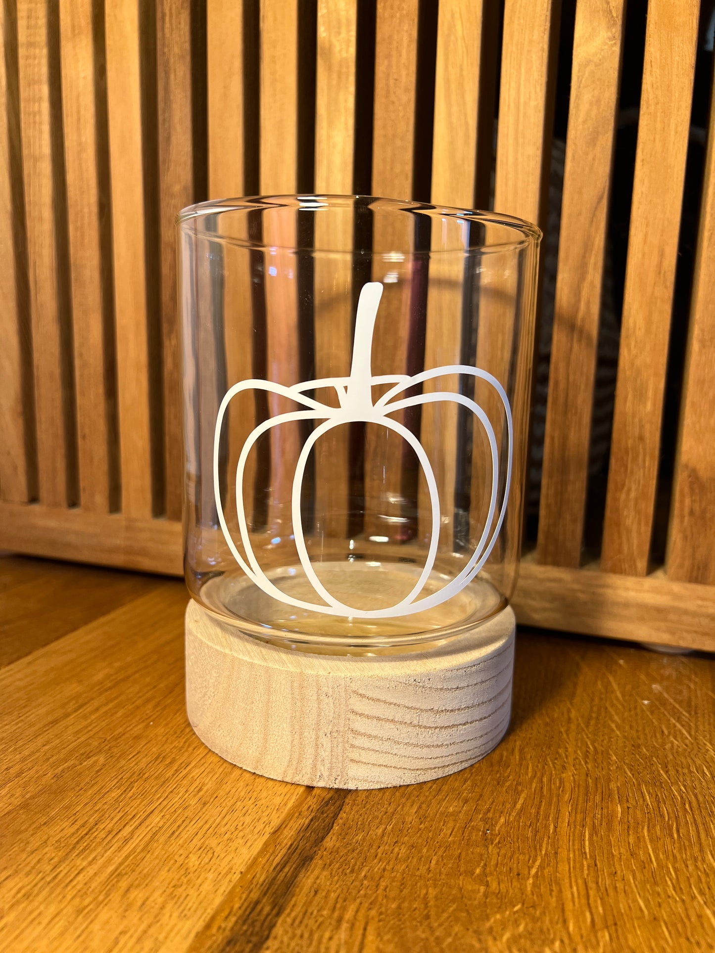 Windlicht mit Holzfuss diverse Designs